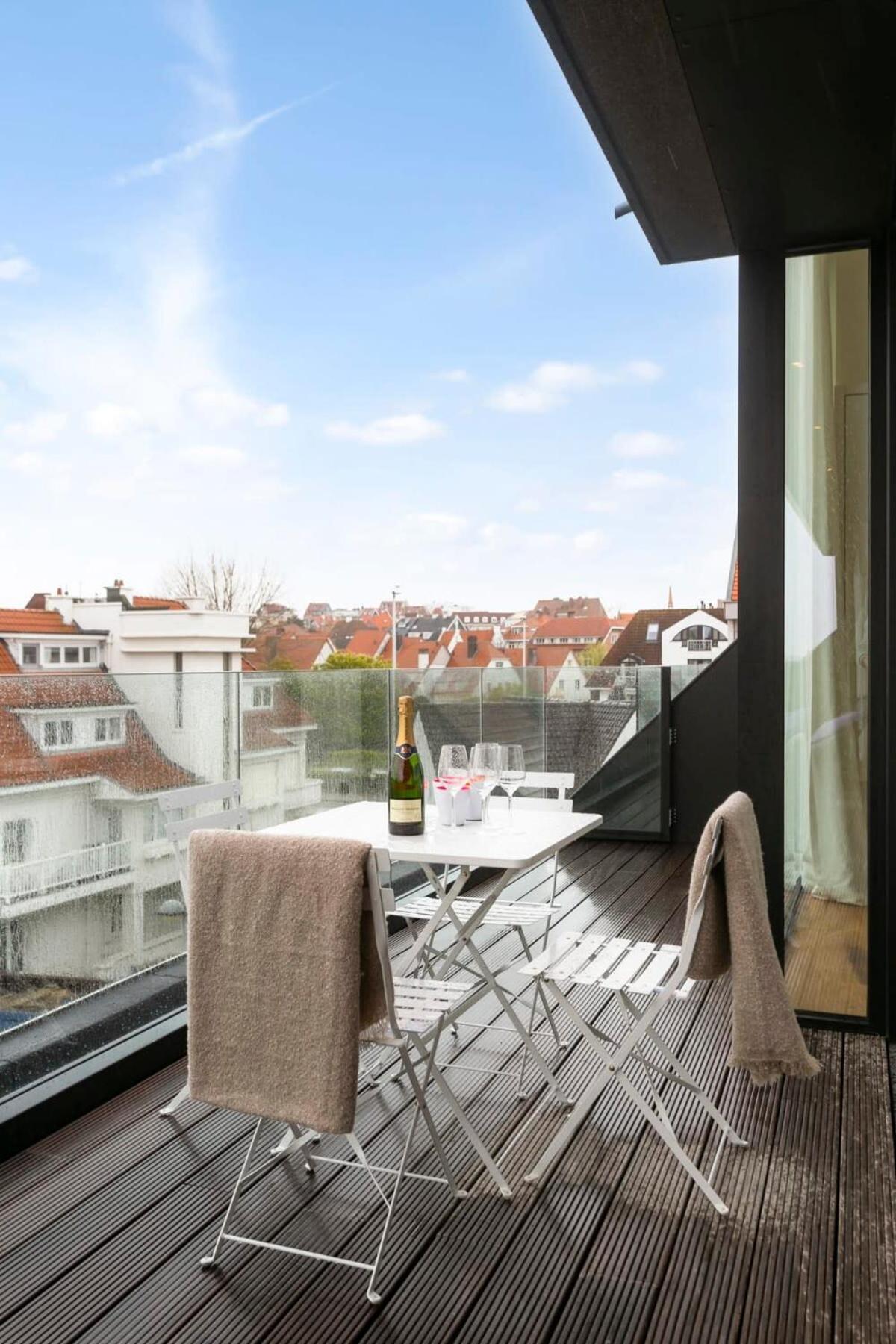 Huswell - Majestic New Penthouse With 2 Parkings Apartment