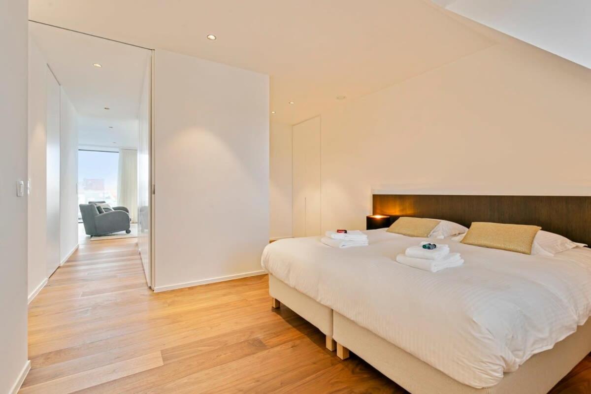 Huswell - Majestic New Penthouse With 2 Parkings Apartment *